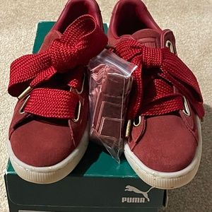 Suede Heart Celebrate Wn’s Red Dahlia